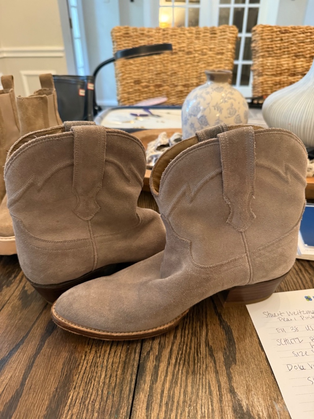 Cuero Jessie ankle boots. Size 8.5. Dove grey. Like new condition. Original box - Picture 6 of 6